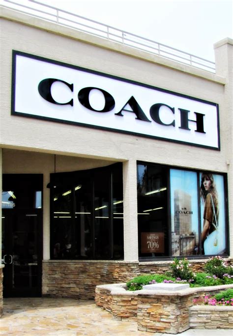 coach outlet legends kc.